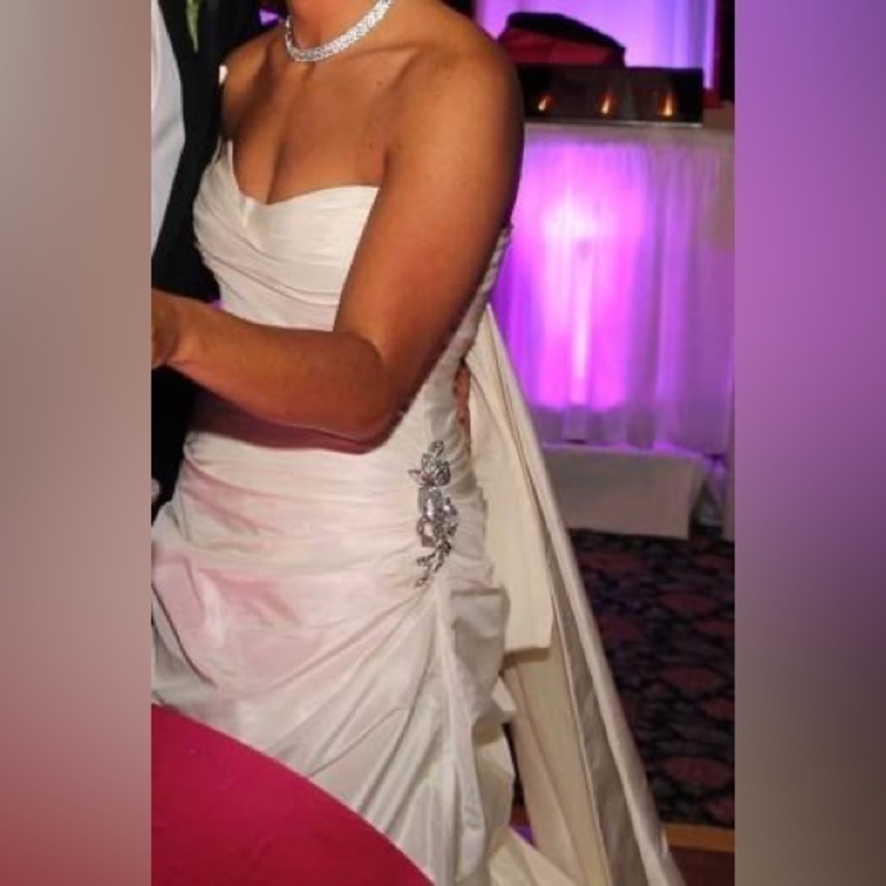 Romona Keveza Wedding Bridal Dress - Picture 3 of 9